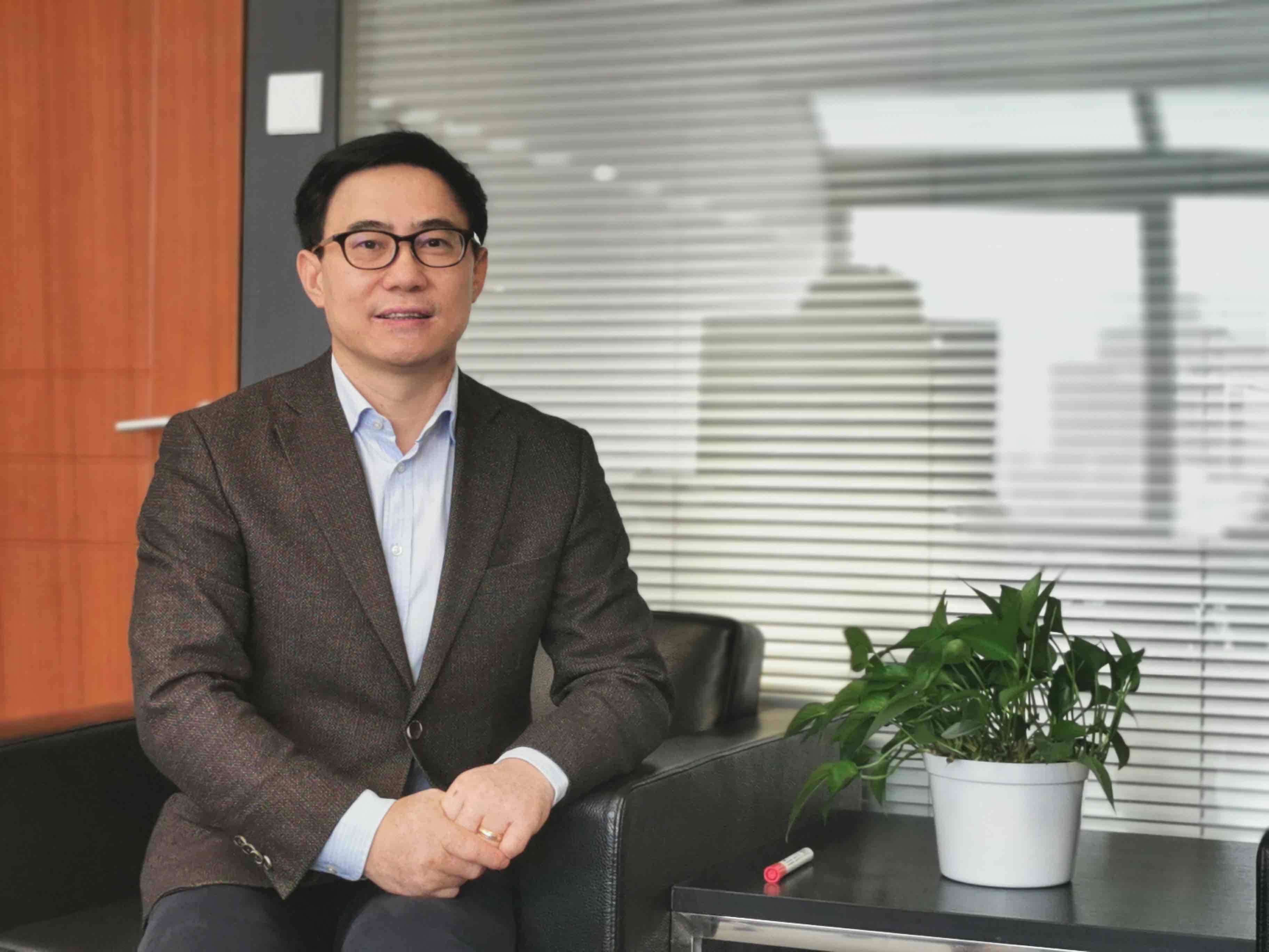 图为美年健康首席科学家、北京大学医学部美年公众健康研究院执行院长、哈佛大学博士宁毅